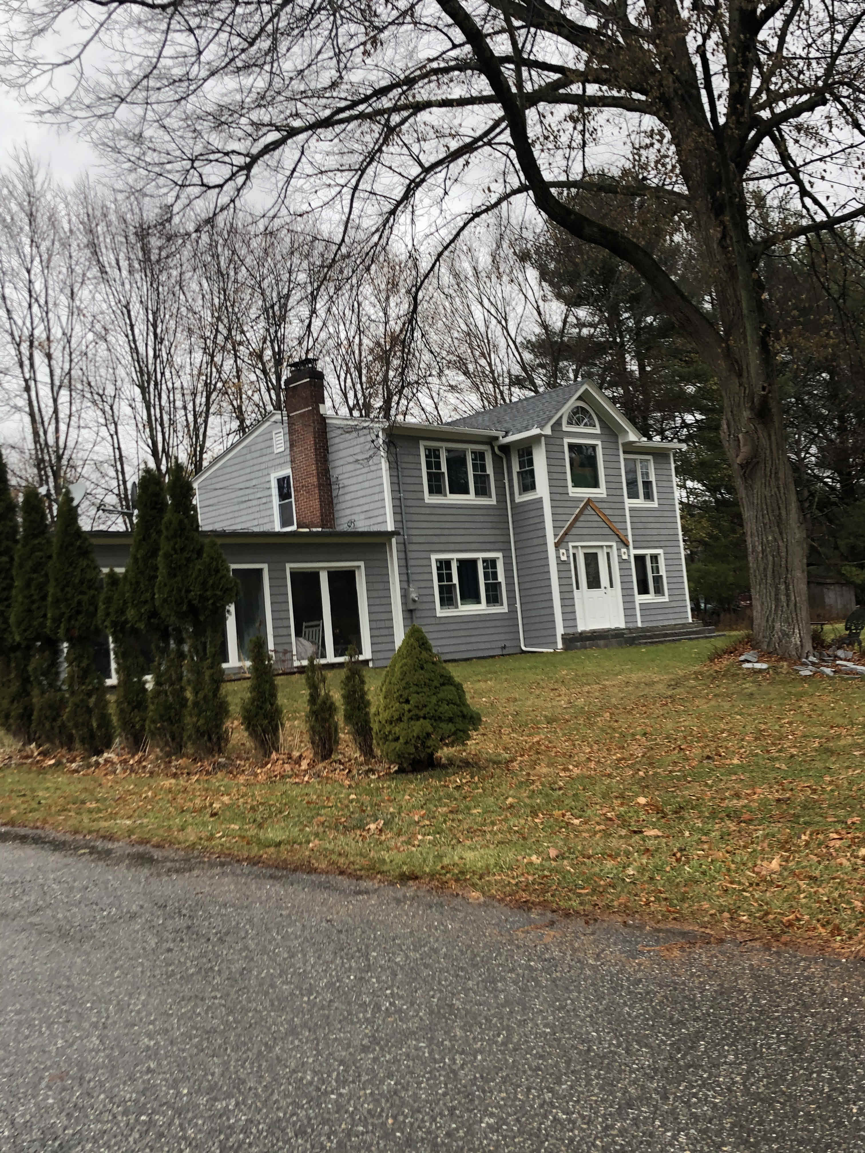 Building photograph for 16 INDIAN CAVE ROAD